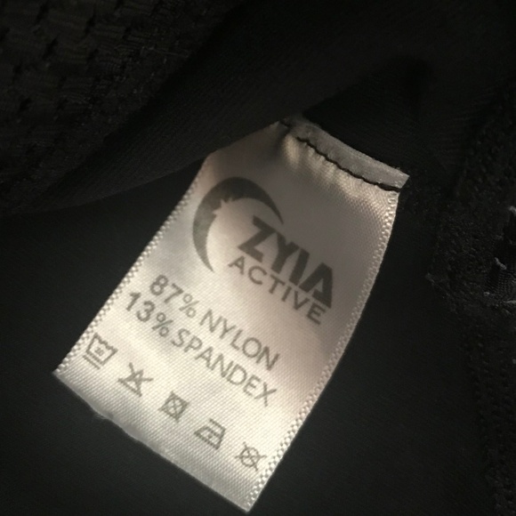 🍁3/50$!!! EUC Zyia Active Jacket with Gold Zippers - Picture 8 of 11